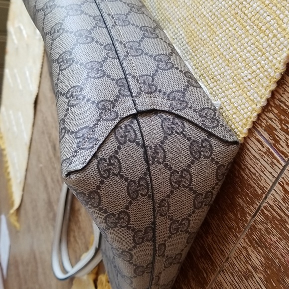 GUCCI REVERSABLE TOTE GG SMALL - Picture 5 of 16